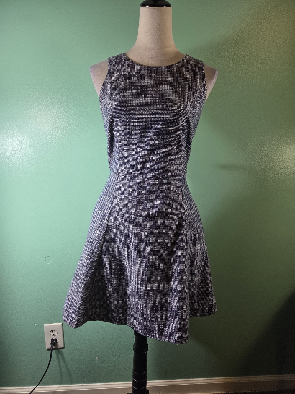 GAP Navy And White Fit-and-Flare Dress Size 06